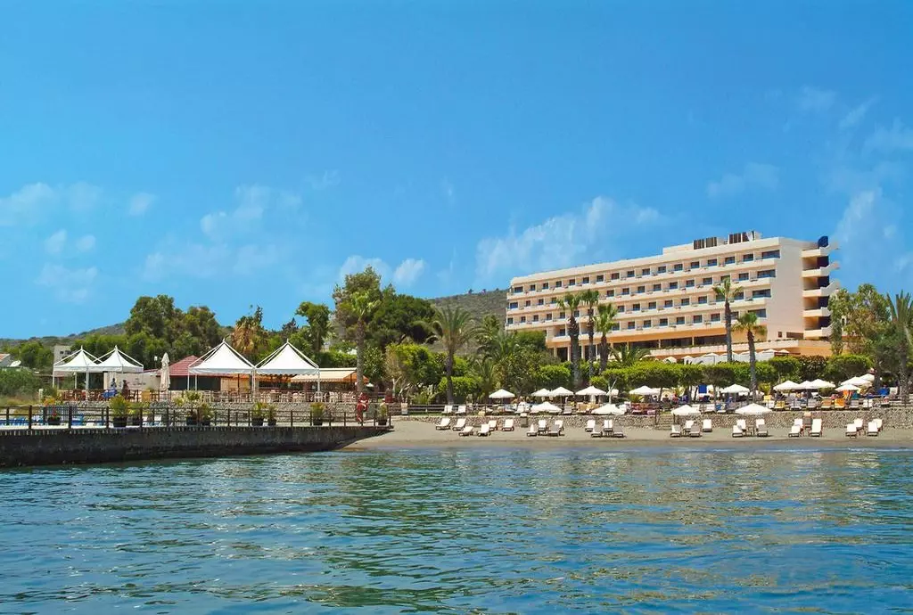 hotel elias beach_limassol_shabavizparvaz_08.jpg
